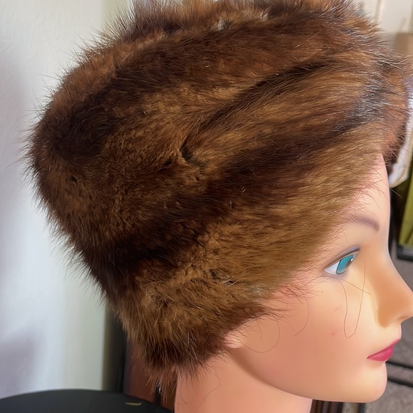 Vintage Mink hat custom made by Yórn - Picture 3 of 6